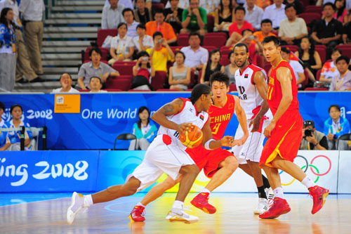 Crisp：Doinb善于跟队友配合沟通 而Xiaohu倾向于自己玩