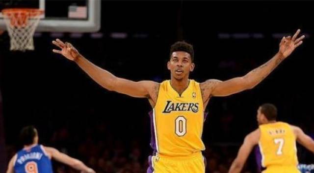 回归为红黑 回归为红黑